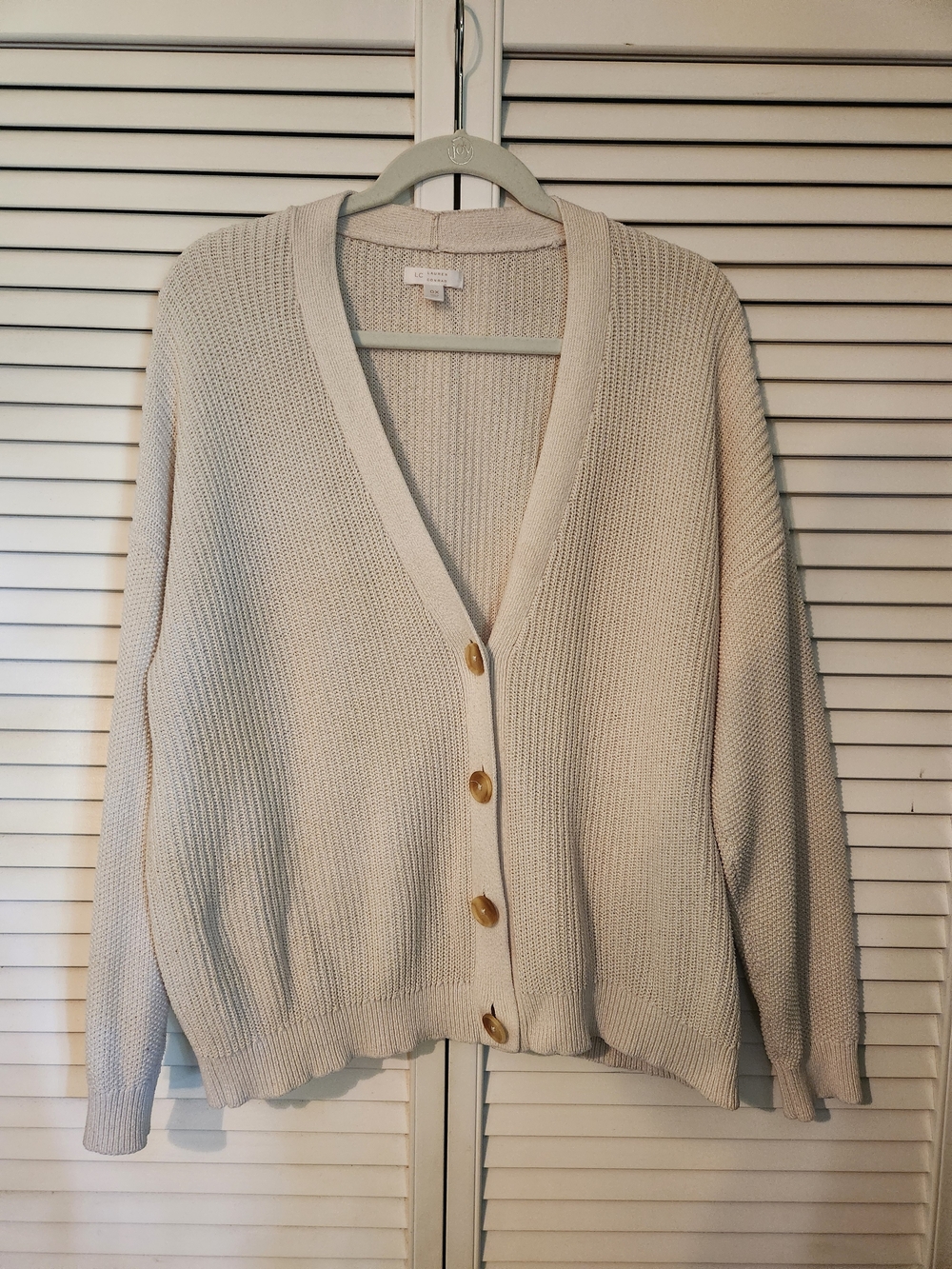 Women’s Cream Button-Front V-Neck Cardigan Sweater